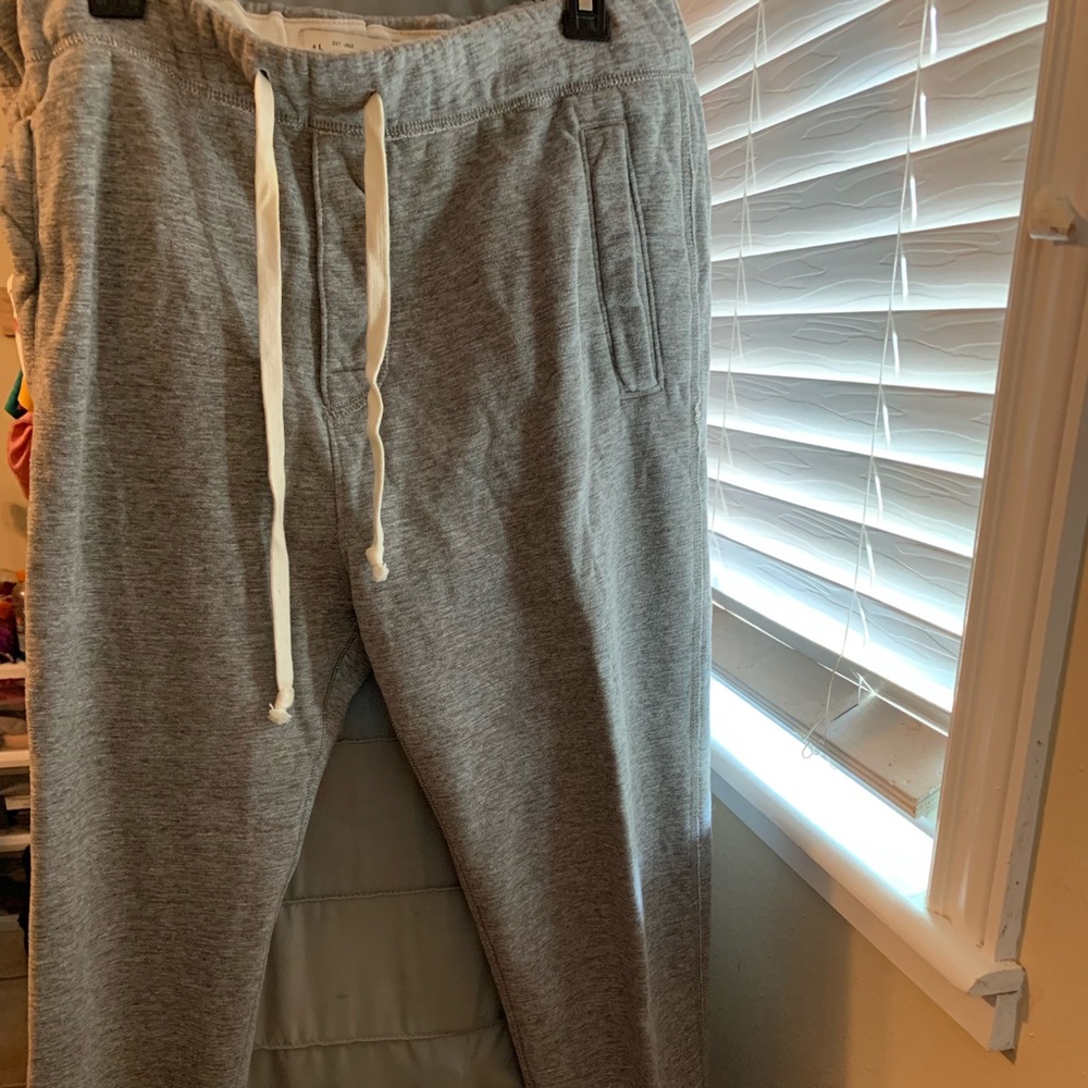 Abercrombie & Fitch Men’s Joggers!